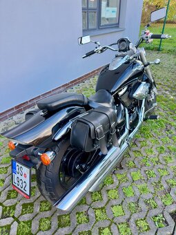 Suzuki c 800 Intruder - 8