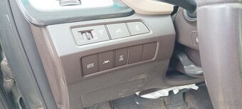 Hyundai Santa Fe - 8