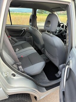 Toyota Rav4 2.0 Benzín - 8