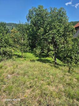 STAVEBNÝ POZEMOK – HOLLÓHÁZA (2 km od hranice, 25 - 8