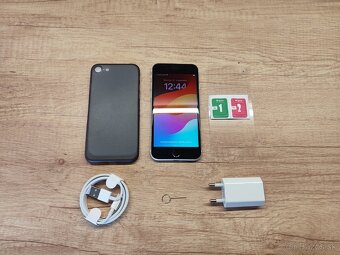 Apple iPhone SE 2020 (2nd gen) White - ako nový / v záruke - 8