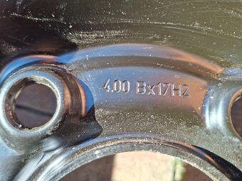 Predám rezervné koleso úzken Bmw-3,-5,- spolu zdvihákom-R17 - 8