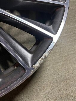 Predám disk Mercedes C AMG 19" - 8