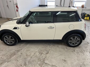 Mini One Cooper 1.4i VYHŘÍVANÉ SED. SERVISKA PARK.SENZORY - 8