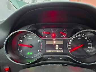 Opel Crossland X 2019 - 8