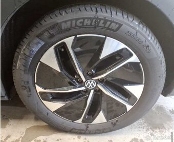 VW ID.4 PRO Perfomance 150kW 77kWh 2021 MATRIX/ŤAŽNÉ/360° - 8