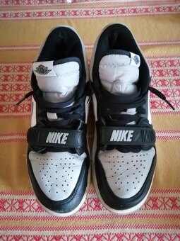 NIKE JORDANY - 8