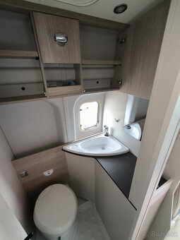 nový Bürstner Lineo C590 4-miestny s výklopnou strechou - 8