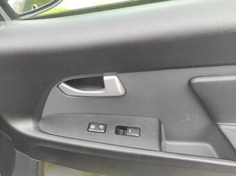 Kia Sportage 1.7 CRDi 85 kW (2011) - 8