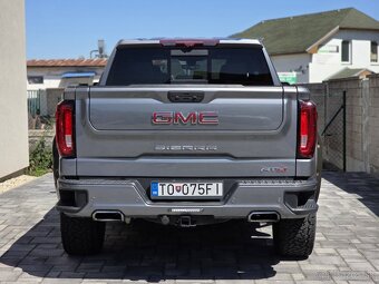GMC Sierra 5.3L V8, 2021 AT4 výbava Full DPH - 8