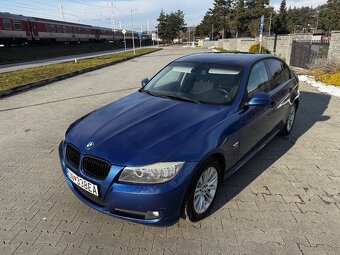 Predám BMW 320xd E90 LCI 4x4 automat - 8
