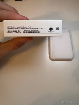 Apple MagSafe Battery Pack - 8
