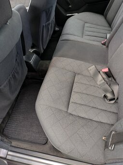 Mercedes Benz W 124 E 250 D 83 KW rok 1994 - 8