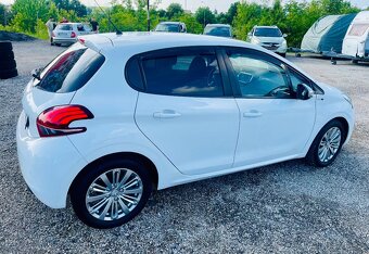 Peugeot 208 diesel rok.2017 - 8