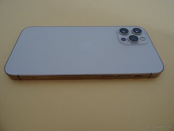 iPhone 12 PRO 256GB GOLD - ZÁRUKA 1 ROK - 100% BATERIA - 8