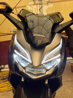 Honda Forza 300 - 8