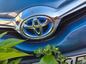 Toyota Auris hybrid combi - 8