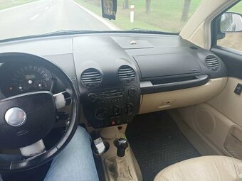 Volkswagen New Beetle 2.0 LPG vymením za motorku - 8