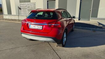 Mercedes GLA trieda 200 d A/T - 8