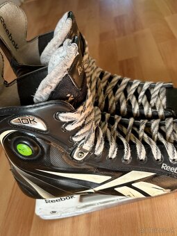 Hokejové korčule reebok us 10,5 + šnúrky howies - 8