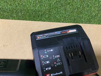 Einhell Power X-Change Nabíjačka - 8