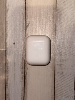 Apple AirPods (2019) - 8