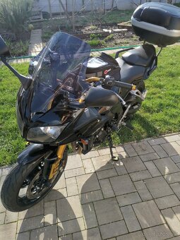 Yamaha fz1 - 8