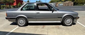 BMW E 30 325ix coupe - 8