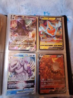 Pokémon Album - 8