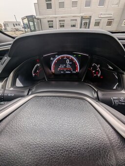 Honda CIVIC SPORT 1,5 Turbo VTEC 6MT Hatchback - 8
