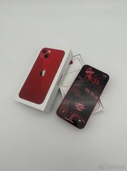 iPhone 13 256GB Product Red + ZÁRUKA - 8