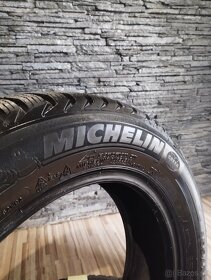 Ponúkame na predaj zimné pneumatiky Michelin 165/70/R14 - 8