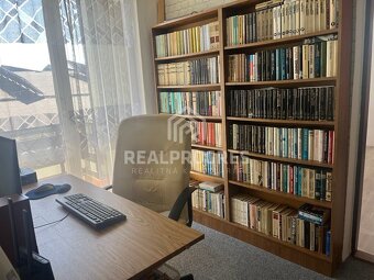 PREDAJ dvoch rodinných domov na jednom pozemku o výmere 600 - 8