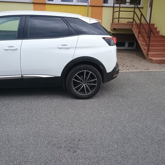 Peugeot 3008 SUV Allure - 8