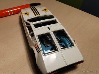 Corgi toys Mangusta deTomaso - 8