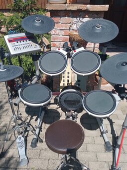 Predám el.bicie YAMAHA DTXtreme IIS - 8