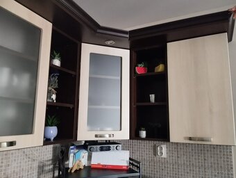 Kuchynská linka - 8