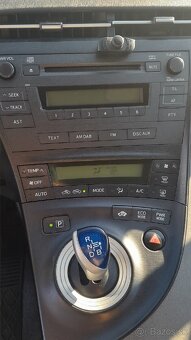Toyota Prius - 8
