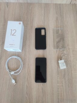 Xiaomi 12 5G 8/128GB - 8
