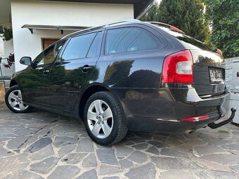 ŠKODA OCTAVIA COMBI 1,6 TDI,ALU,ŤAŽNÉ,TOP STAV - 8