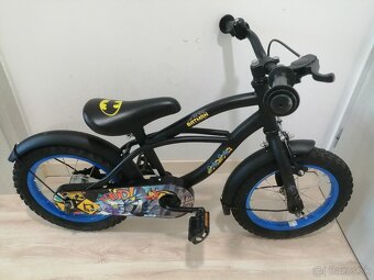 VOLARE BATMAN - 8