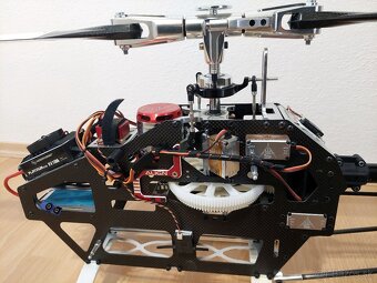 Profesionálny RC vrtulník Trex 700 - 8