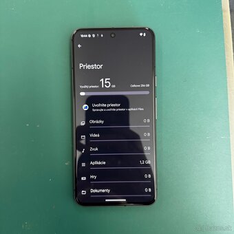 Google Pixel 8 8/256Gb Black - 8