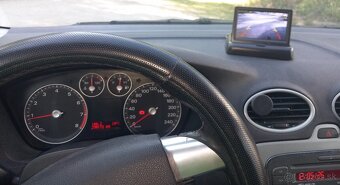 Ford focus combi benzin 1.6 - 8