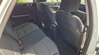 KIA XCeed 1.6 GDi Plug-In Hybrid A/T - 8