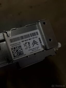 Autorádio Columbus, Peugeot 207, VW Touareg 7l - 8