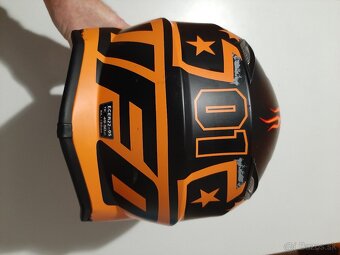 Detská motoprilba UFO - 8