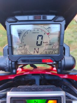 Honda x adv 750 - 8