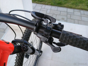 Horský bicykel Kellys Gate 50 - 8