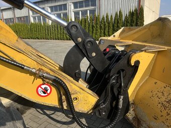 Kolový nakladač CAT 924G - 8